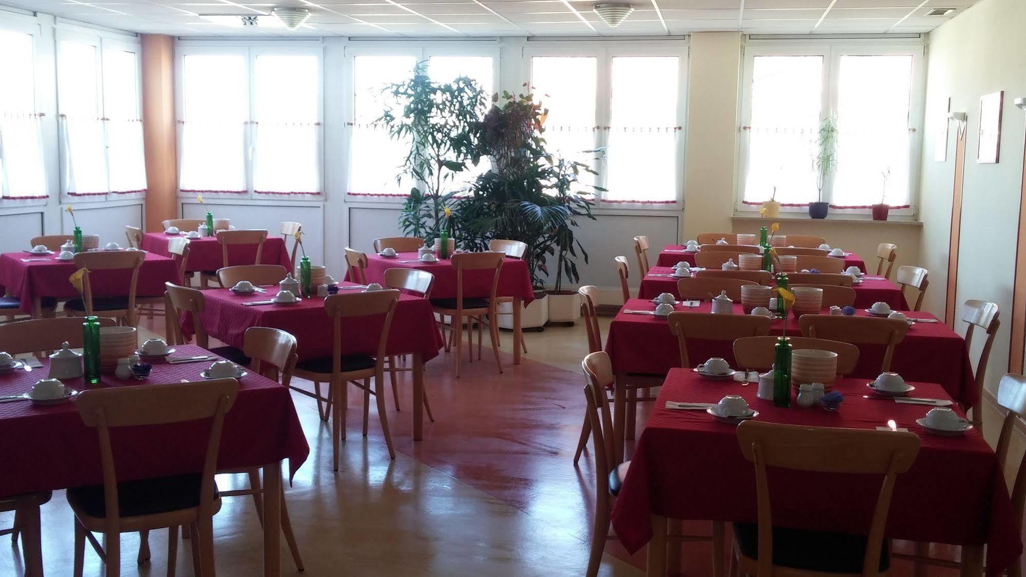 Berliner Ring Hotel 3*
